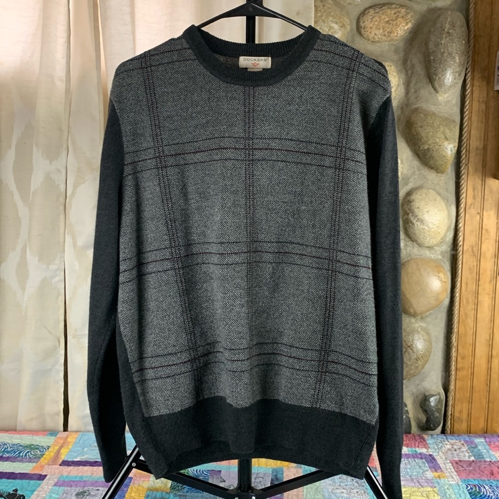 Dockers Men’s Medium Sweater